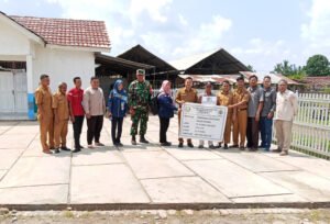Pembangunan cor beton halaman gedung posyandu RT 05 Dusun 01 Desa Bukit
